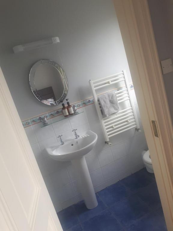 Carriglea room 1